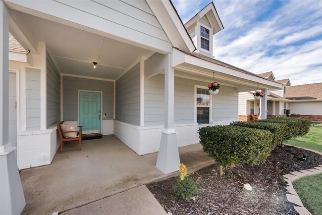 Building Photo - 9805 Tanglebrush Dr