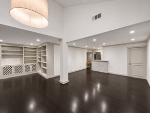 Building Photo - 5911 Winsome Ln