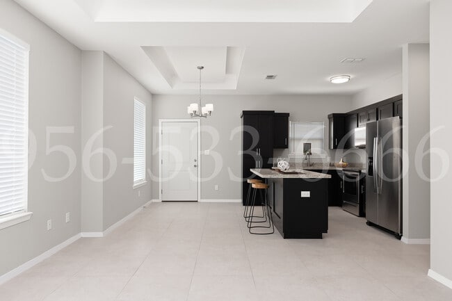 Building Photo - 1410 Coyote Hills