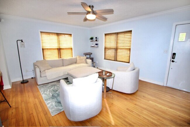 Foto del edificio - Orlando - 2 Bedrooms, 2 Bathrooms - $2,795.00
