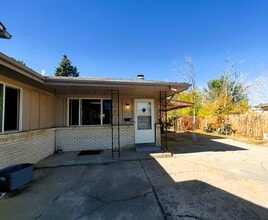 Front.  Right side of duplex - 8869 Circle Dr Front.  Right side of duplex - 8869 Circle Dr