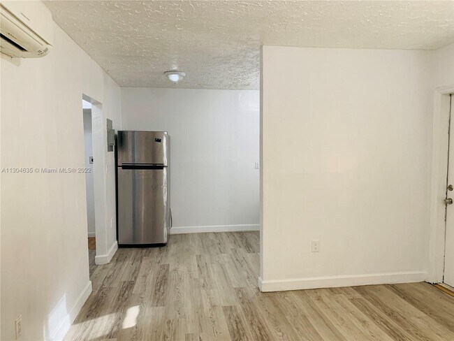 Building Photo - 651 NE 86th St