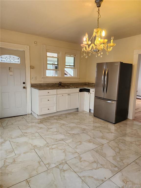 Building Photo - 53 Cliff St