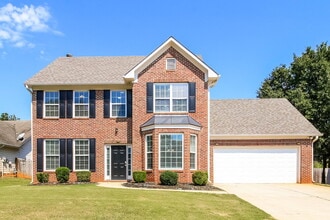 Building Photo - 226 Greenland Dr