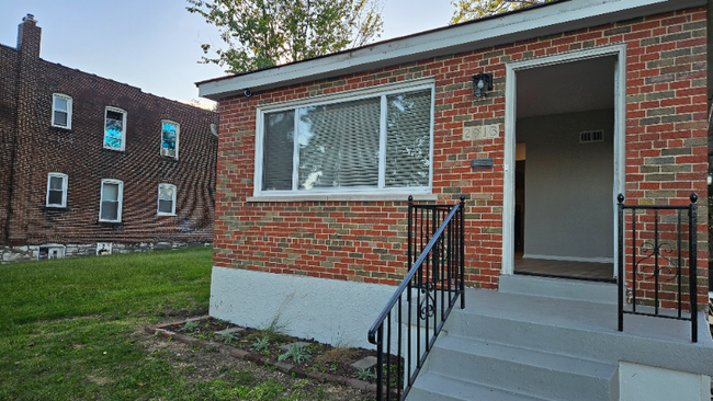 Building Photo - 2913 Nebraska Ave