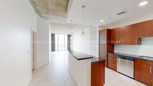 Photo - 300 S Australian Ave Apartment