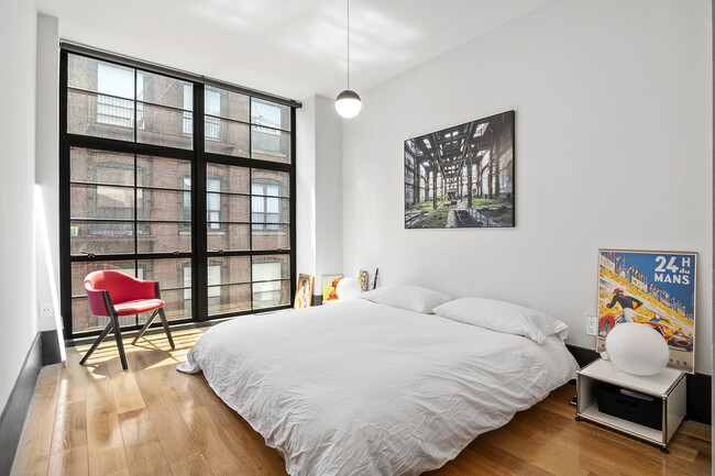 Building Photo - 51 Jay St