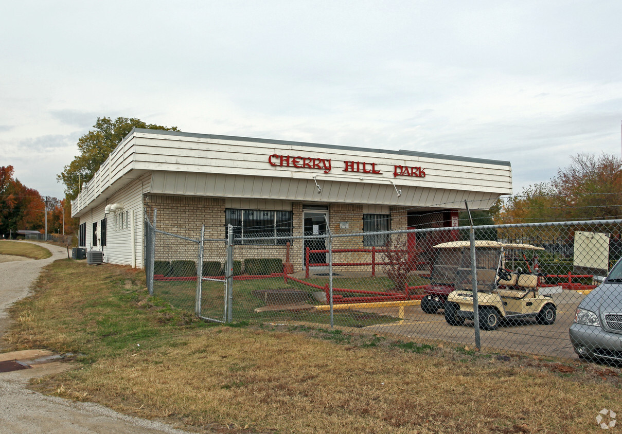 Primary Photo - Cherry Hill Park