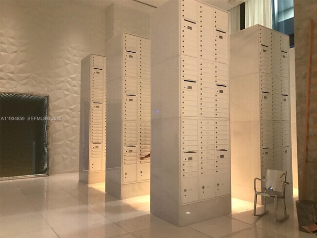 Building Photo - 1300 S Miami Ave