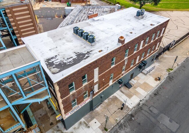 Foto del edificio - 3901-3903 Kensington Ave