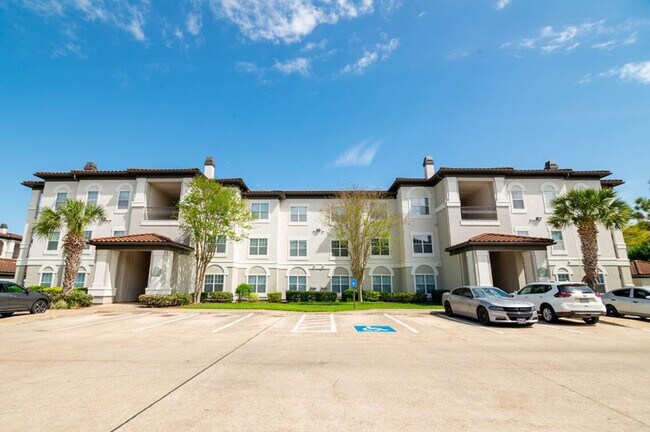 Foto del edificio - 2840 Shadowbriar Dr