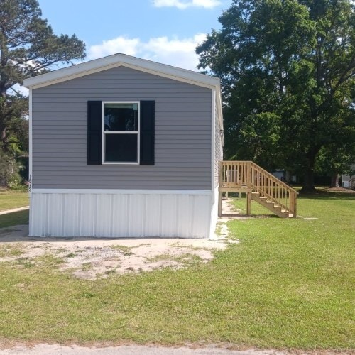 Building Photo - 1697 Mandy Dr