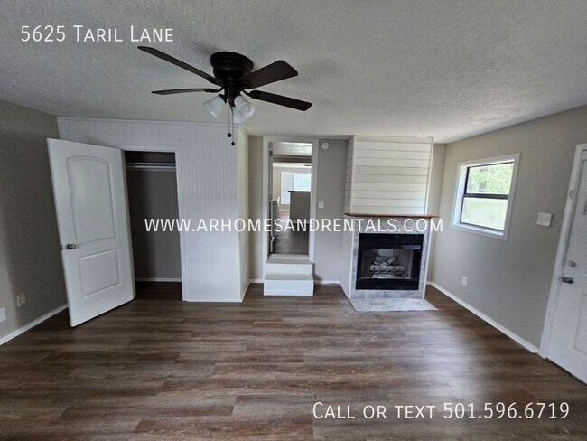 Building Photo - 5625 Taril Ln