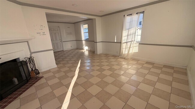 Building Photo - 185 Weir St