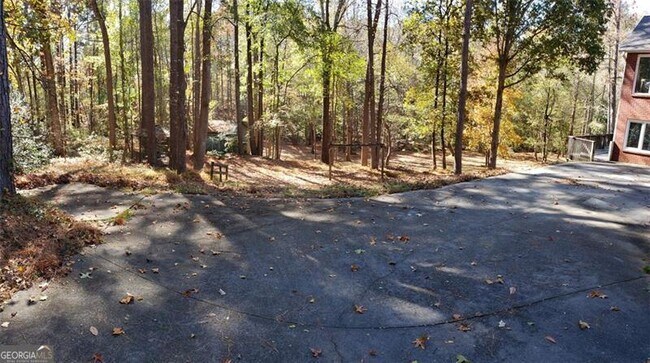 Building Photo - 104 Mill Pond Ct