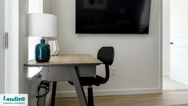 Foto del edificio - 650 N Main St