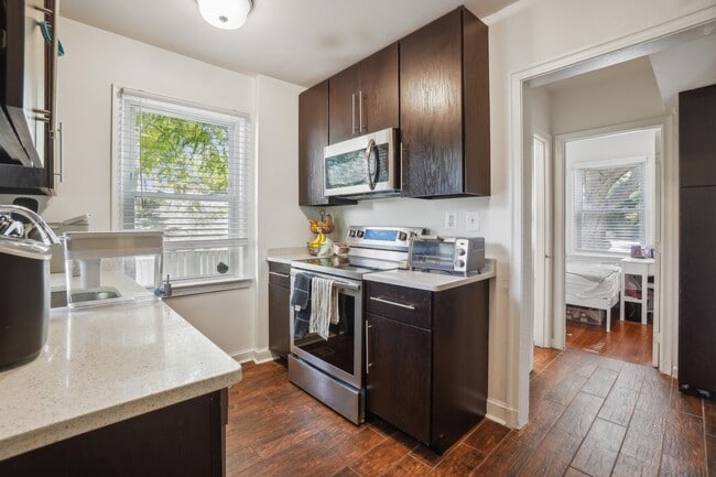 Photo - 4604 Calvert Rd House