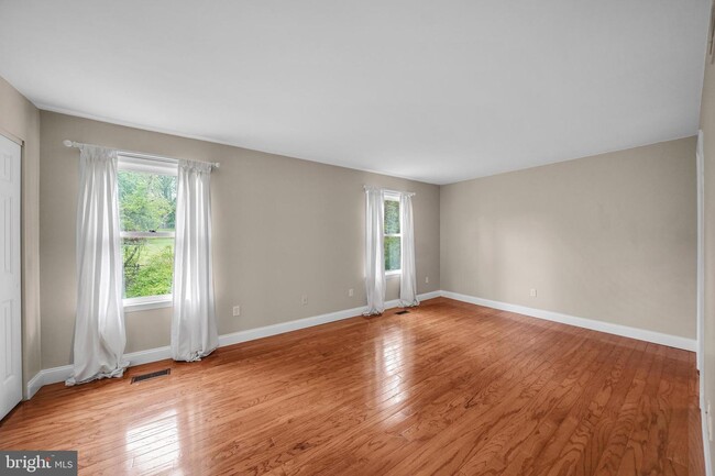 Building Photo - 533 Pickering Station Dr