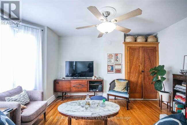 Photo du bâtiment - 75 Dunkirk Rd