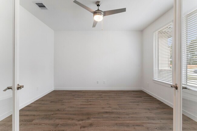 Foto del edificio - 13305 Big Sky Ct