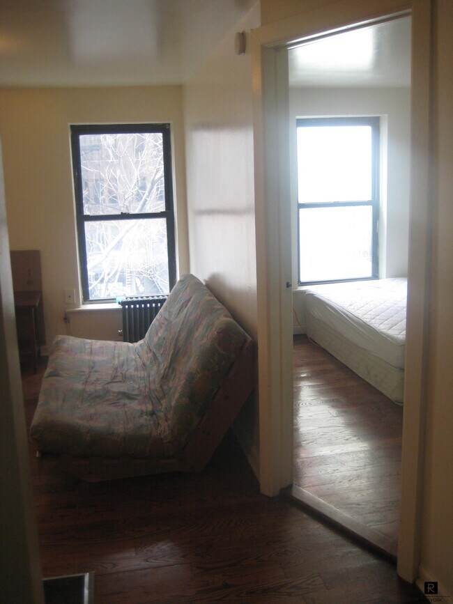 Building Photo - 551 Second Avenue