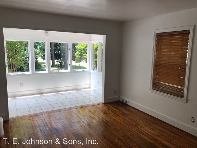 Building Photo - 3 br, 1 bath House - 711 Cliffside Terrace