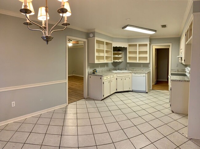 Building Photo - 320 Trace Harbor Rd