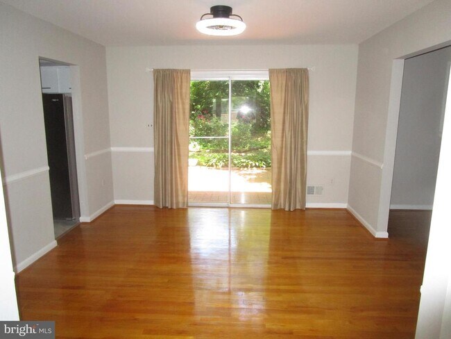 Building Photo - 4604 Westridge Pl