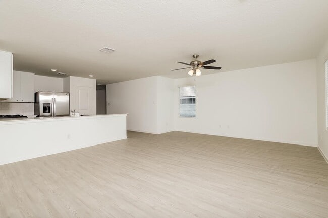 Foto del edificio - 14416 Jenson Crk