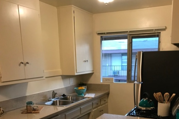 Foto principal - 1455 N Los Robles Ave