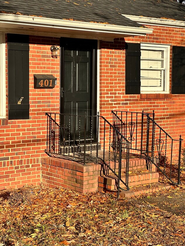 401 Hollis Rd, Charlotte, NC 28209 House Rental in Charlotte, NC