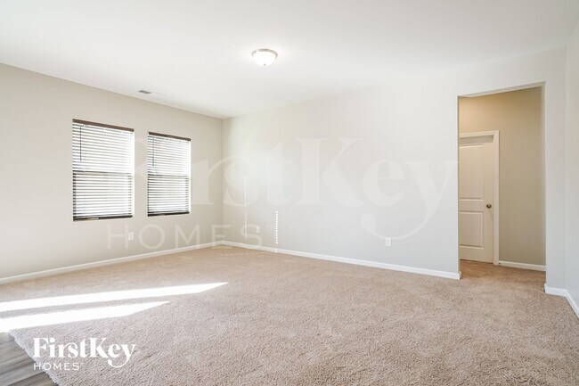 Foto del edificio - 56 Cottontail Ln