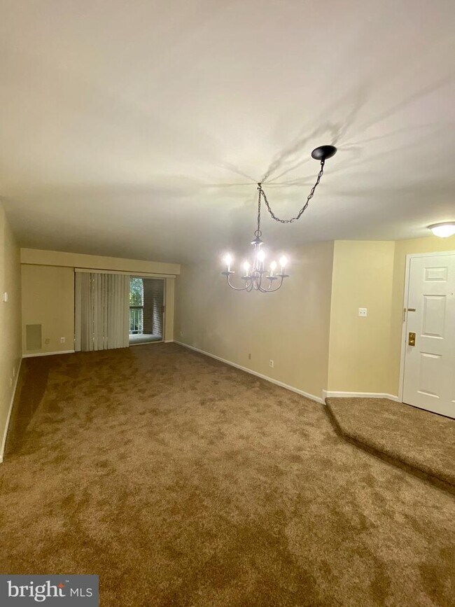 5825 Cove Landing Rd Unit 202, Burke, VA 22015 Condo for Rent in