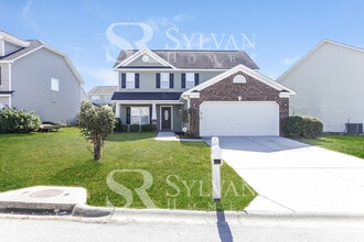 Building Photo - 446 Dukes Hill Rd