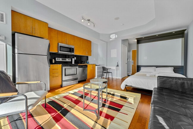 Building Photo - 25 York St