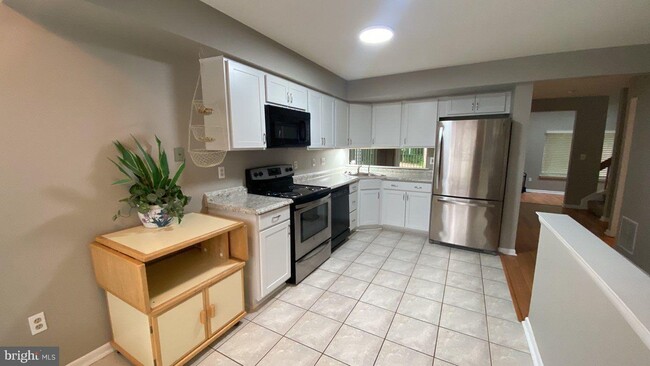 Foto del edificio - 5447 Vantage Point Rd