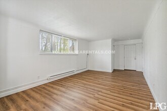 Building Photo - 2224 Torrey Hill Dr