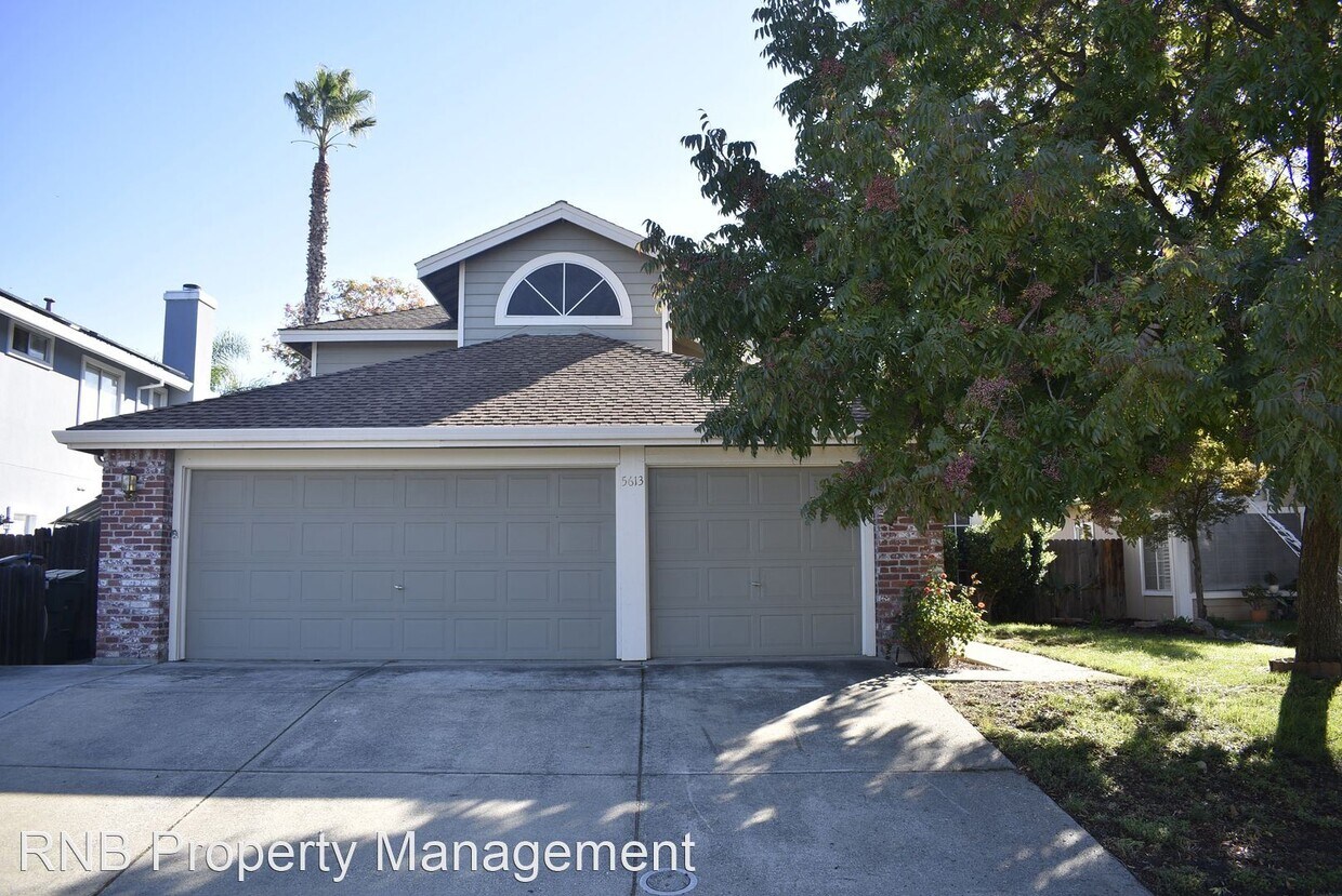 4 br, 2.5 bath House 5613 Summit Drive House Rental in Rocklin, CA