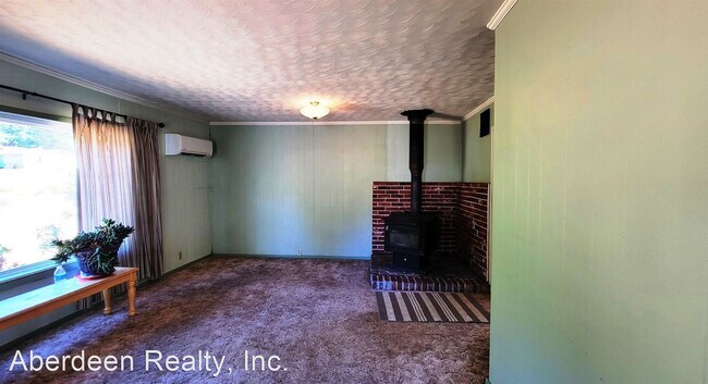 Building Photo - 1 br, 1 bath House - 715 Broadway