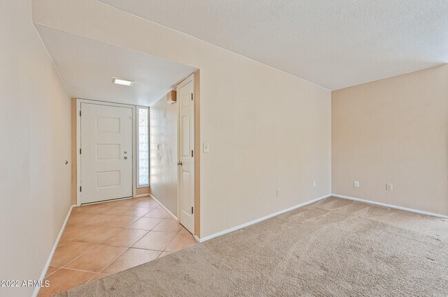 Building Photo - 4390 E Sunrise Dr