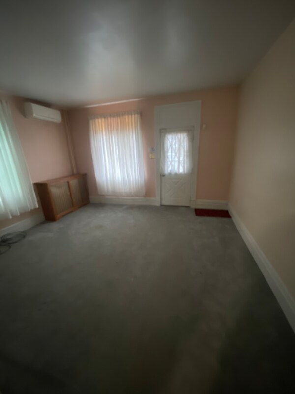 Foto del edificio - 207 Loucks Ave