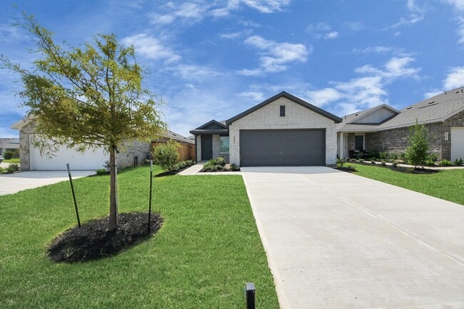 Building Photo - 28607 Bottom Grass Trl