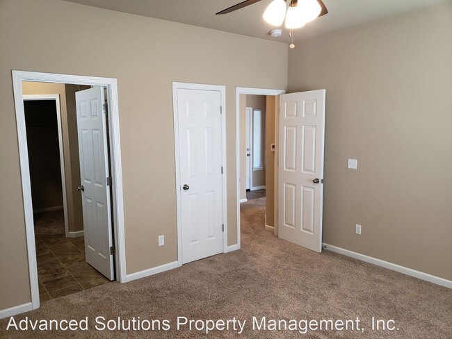Building Photo - 4 br, 2.5 bath House - 6621 Happy Valley Rd