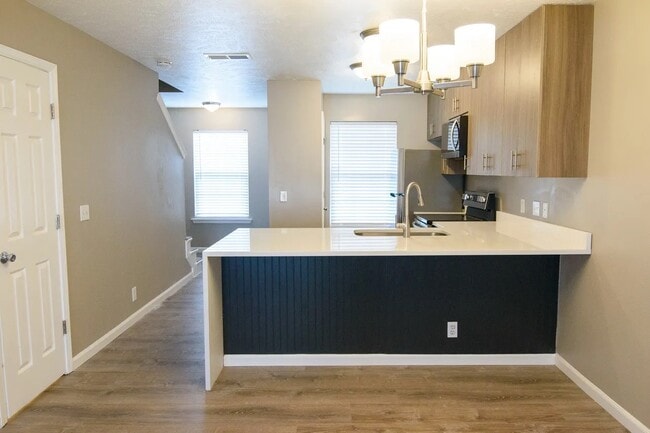 Photo - 6003 Cullen Dr House