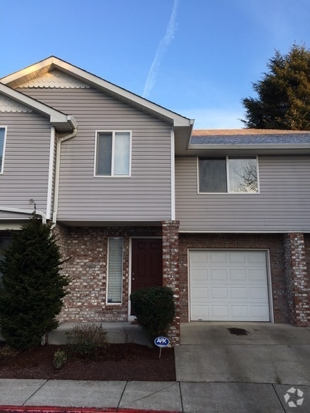 Building Photo - 5548 NE 89th Ave