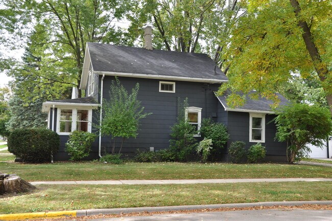 Foto del edificio - 945 Glen St