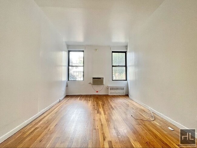 Building Photo - East 12th Street