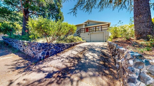 Building Photo - 4560 Sullivan Ct
