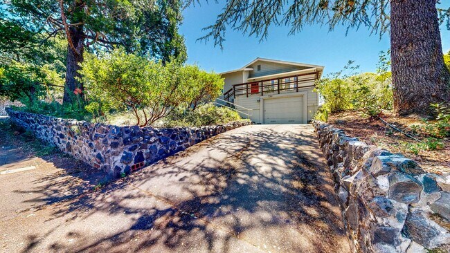 Foto del edificio - 4560 Sullivan Ct