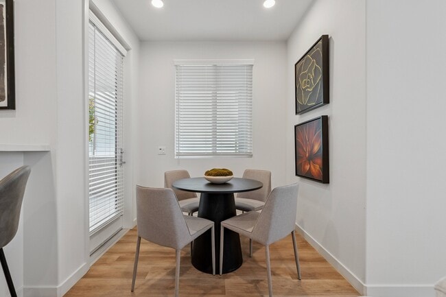 Building Photo - The Park on Washington